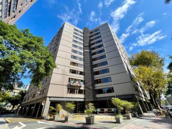 仁愛面公園住辦皆宜名邸