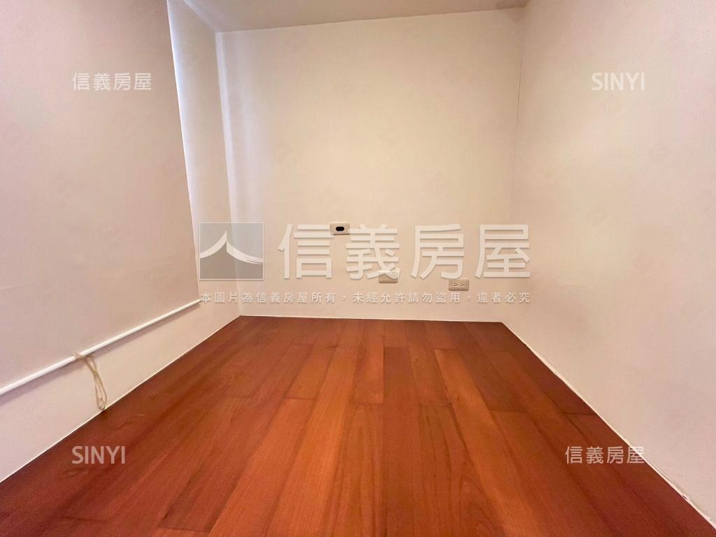 ＜專任＞極上之湯邊間車位房屋室內格局與周邊環境