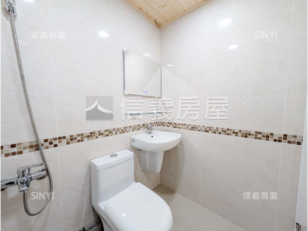 國慶路裝潢３樓美美屋房屋室內格局與周邊環境
