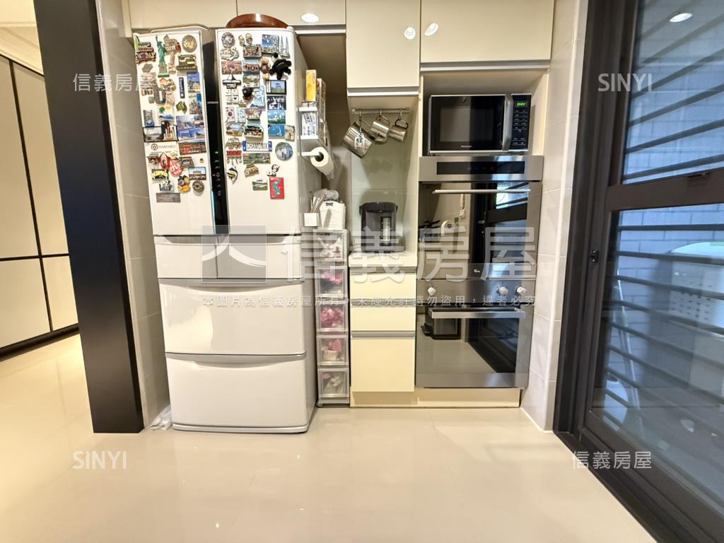 達爾菲高樓層四房雙車位房屋室內格局與周邊環境