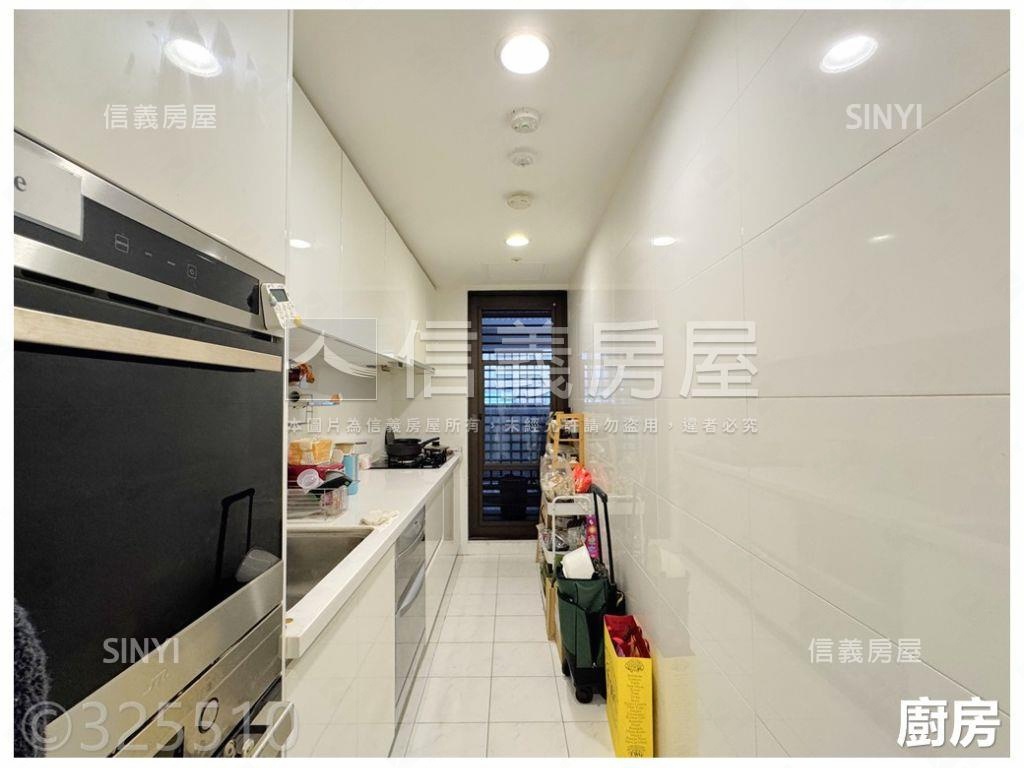 雙美館✨稀有高樓雙車位房屋室內格局與周邊環境
