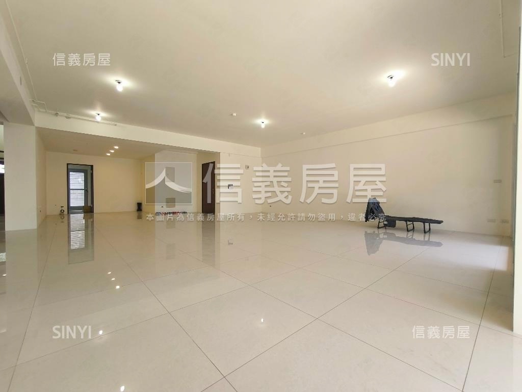 半山滙景觀一樓庭院使用大房屋室內格局與周邊環境