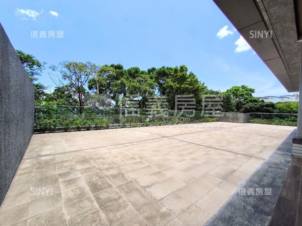 半山滙景觀一樓庭院使用大房屋室內格局與周邊環境
