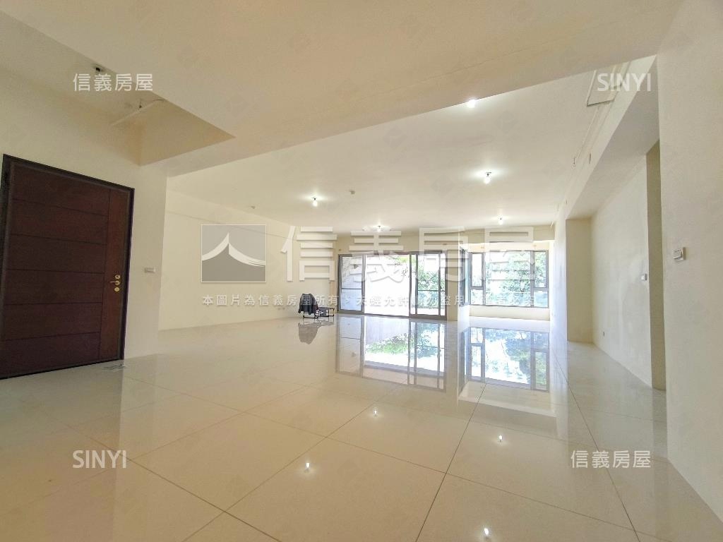 半山滙景觀一樓庭院使用大房屋室內格局與周邊環境
