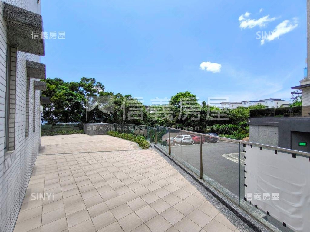 半山滙景觀一樓庭院使用大房屋室內格局與周邊環境