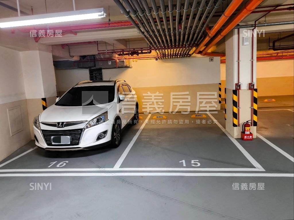 半山滙景觀一樓庭院使用大房屋室內格局與周邊環境
