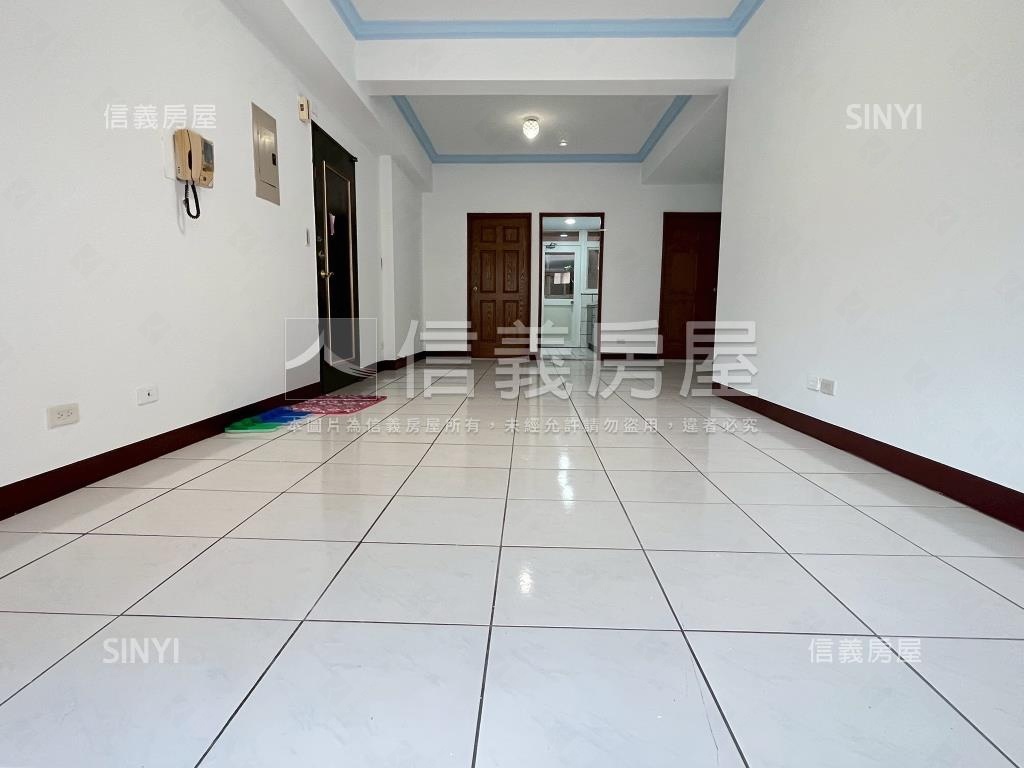 比佛利加州區大三房房屋室內格局與周邊環境