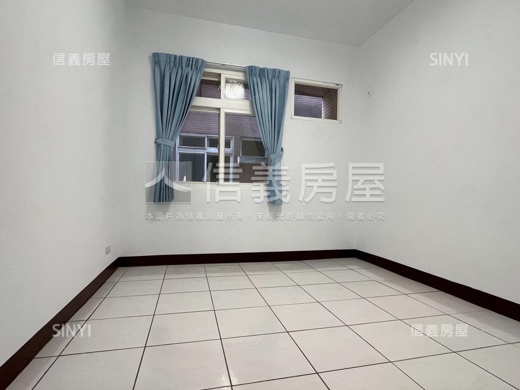 比佛利加州區大三房房屋室內格局與周邊環境