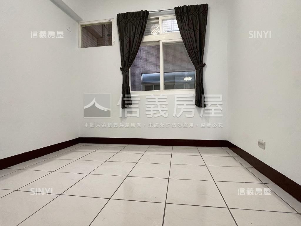 比佛利加州區大三房房屋室內格局與周邊環境