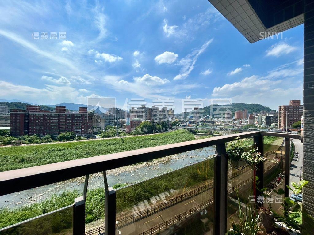 川悅˙河景３房美宅房屋室內格局與周邊環境