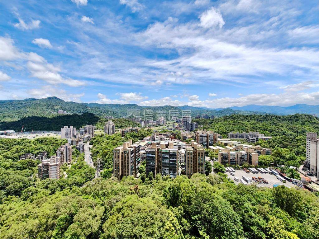 電梯景觀三房（地上權）房屋室內格局與周邊環境