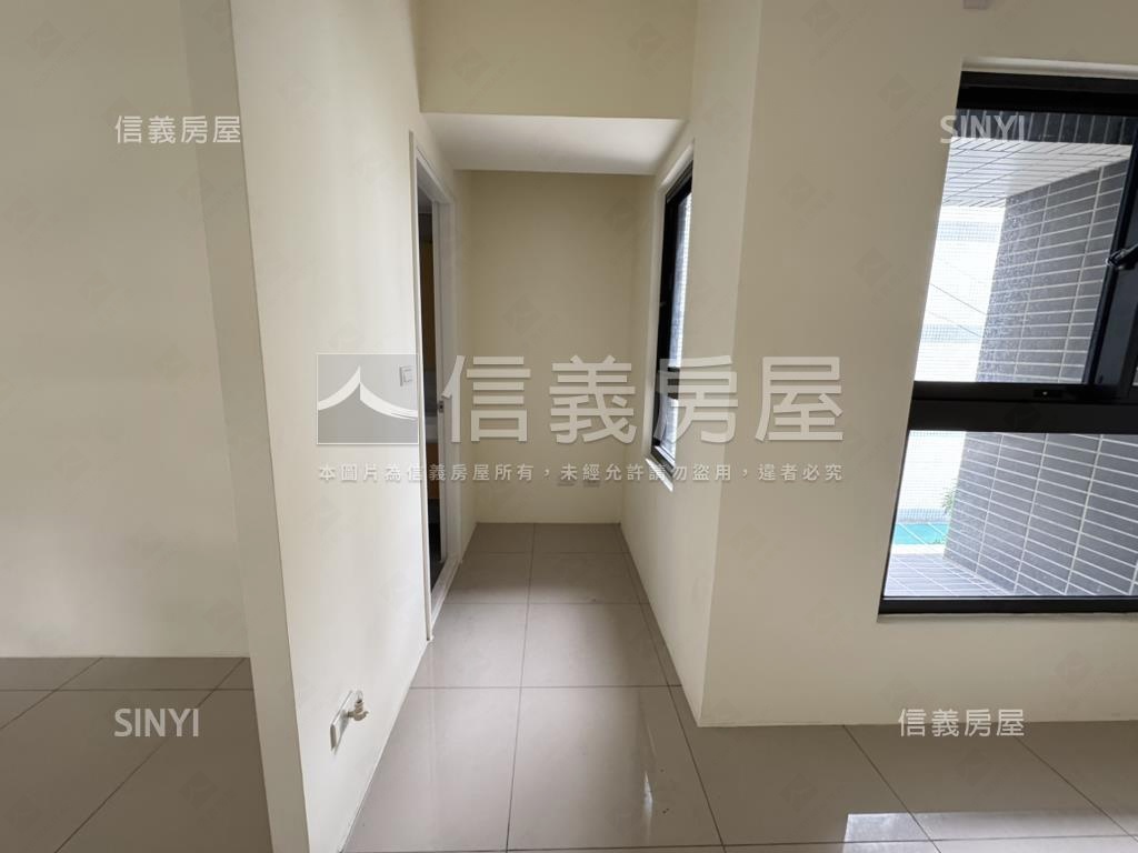 震後樹孝商圈美屋寬敞車位房屋室內格局與周邊環境