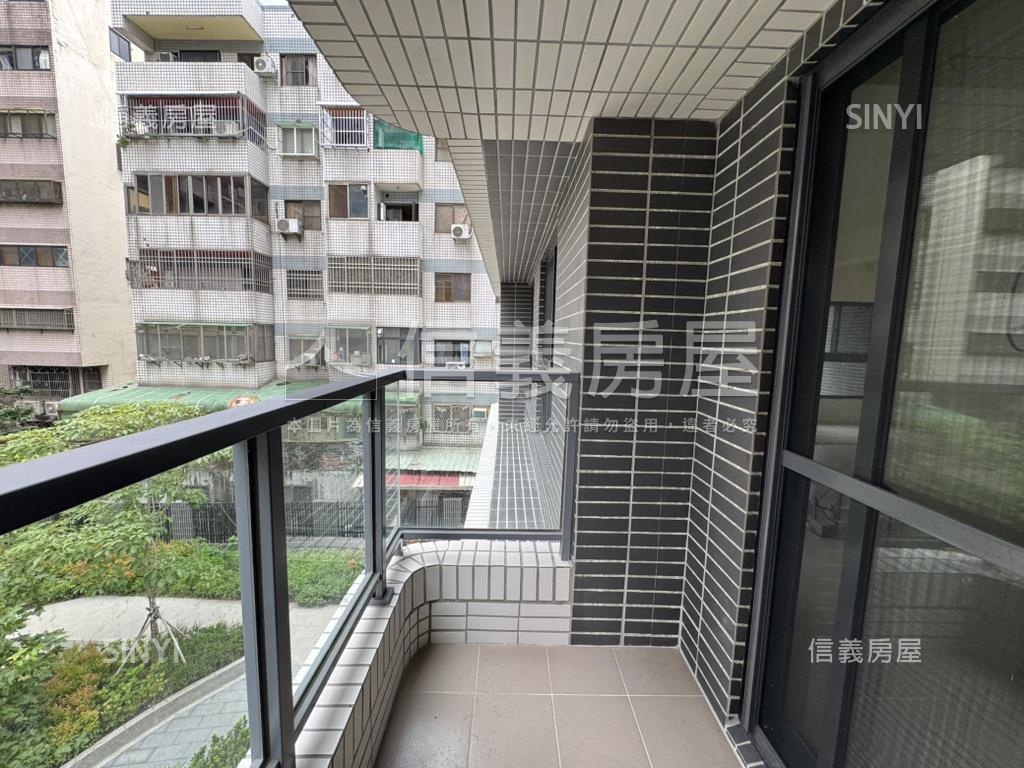 震後樹孝商圈美屋寬敞車位房屋室內格局與周邊環境
