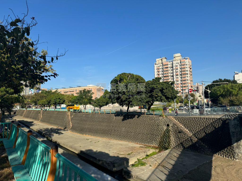 漢口商圈稀有套房房屋室內格局與周邊環境