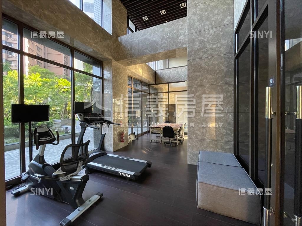 Ａ１９金碧景觀３房雙車位房屋室內格局與周邊環境