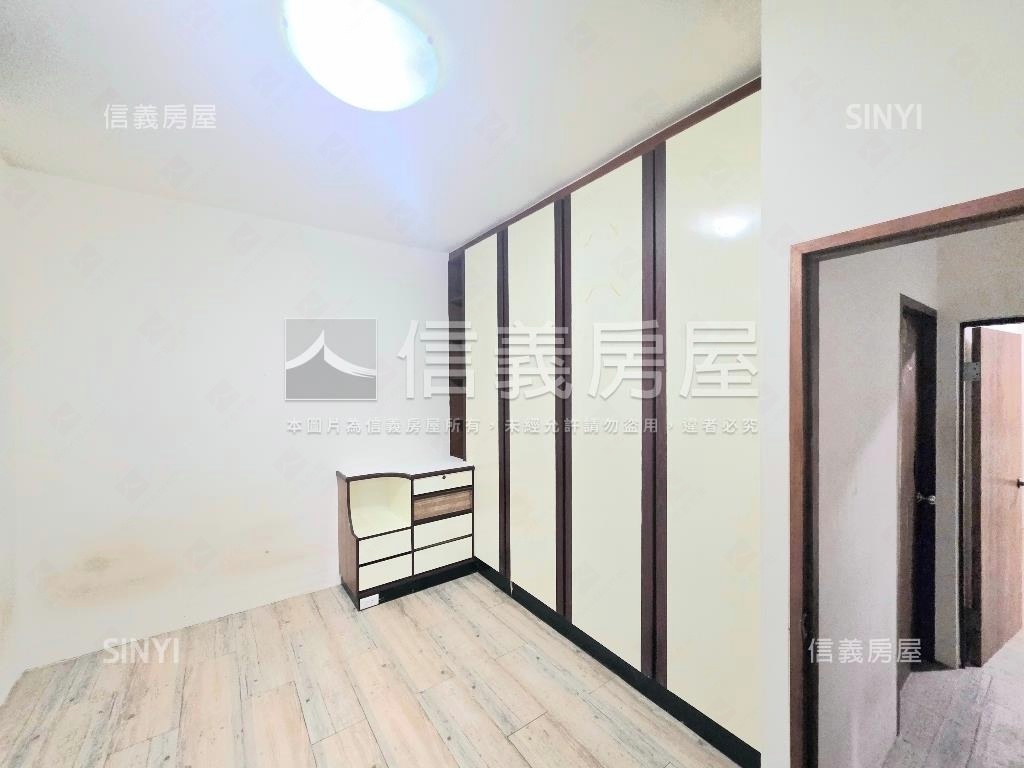 近樹德商圈庭院透天房屋室內格局與周邊環境