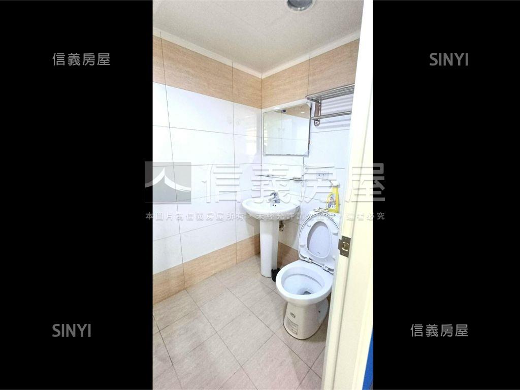 ‧仁愛街免爬高收租美套房房屋室內格局與周邊環境