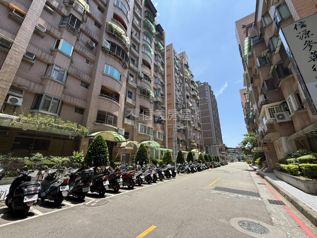 美景邊間挑高套房房屋室內格局與周邊環境