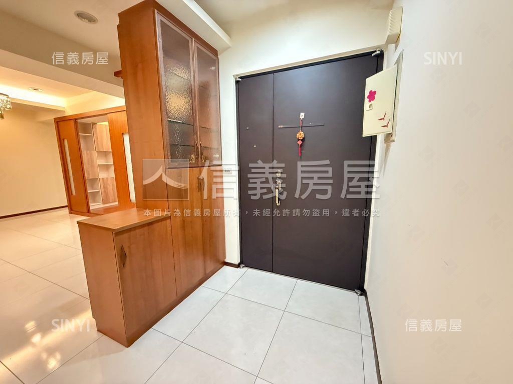 香香高樓層～堤景３房車位房屋室內格局與周邊環境