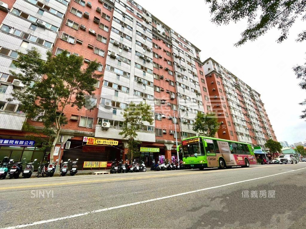 近中國醫約七米五金店面房屋室內格局與周邊環境