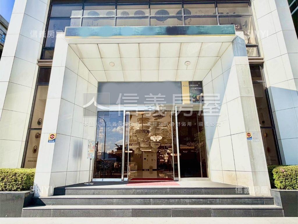 內科鋼骨整棟新穎企業總部房屋室內格局與周邊環境