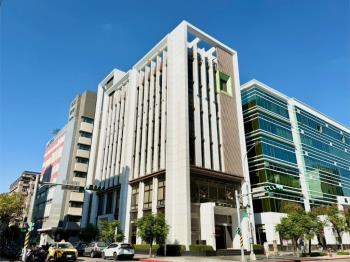 內科鋼骨整棟新穎企業總部