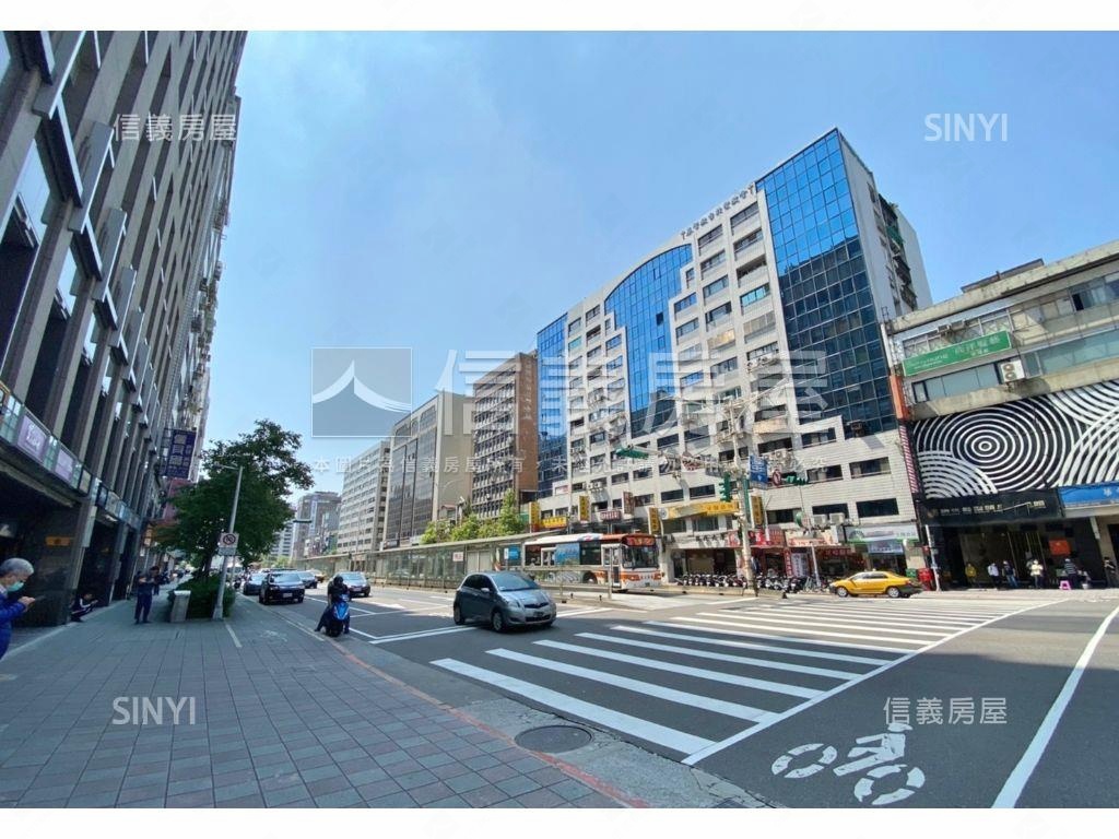 久石讓▶鋼骨高樓房屋室內格局與周邊環境