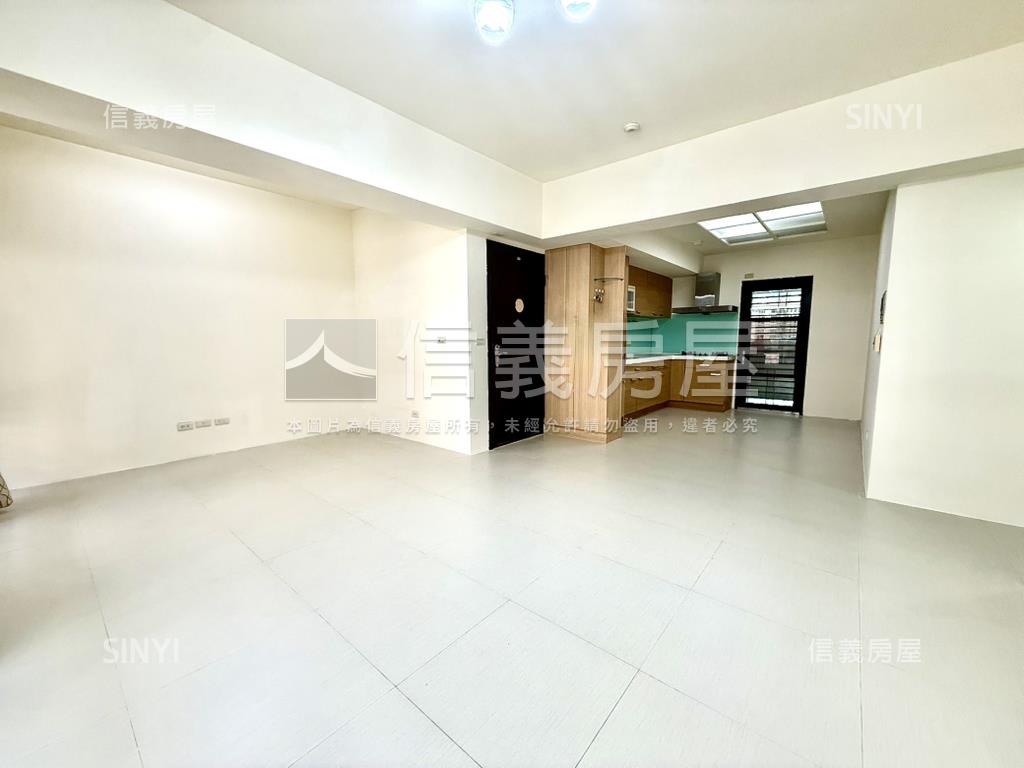 誠售榮華簡約３房＋車位房屋室內格局與周邊環境