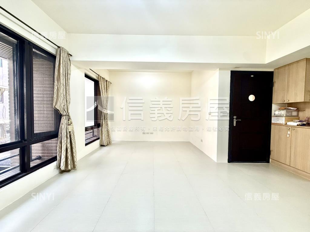 誠售榮華簡約３房＋車位房屋室內格局與周邊環境