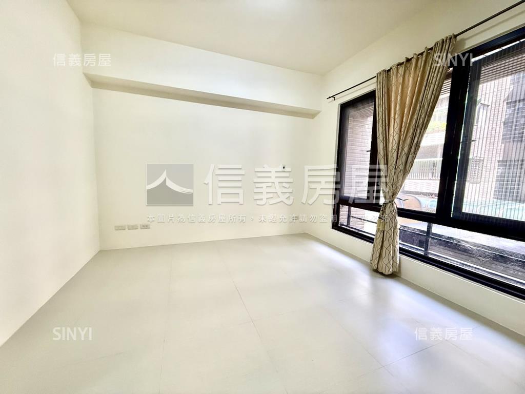 誠售榮華簡約３房＋車位房屋室內格局與周邊環境