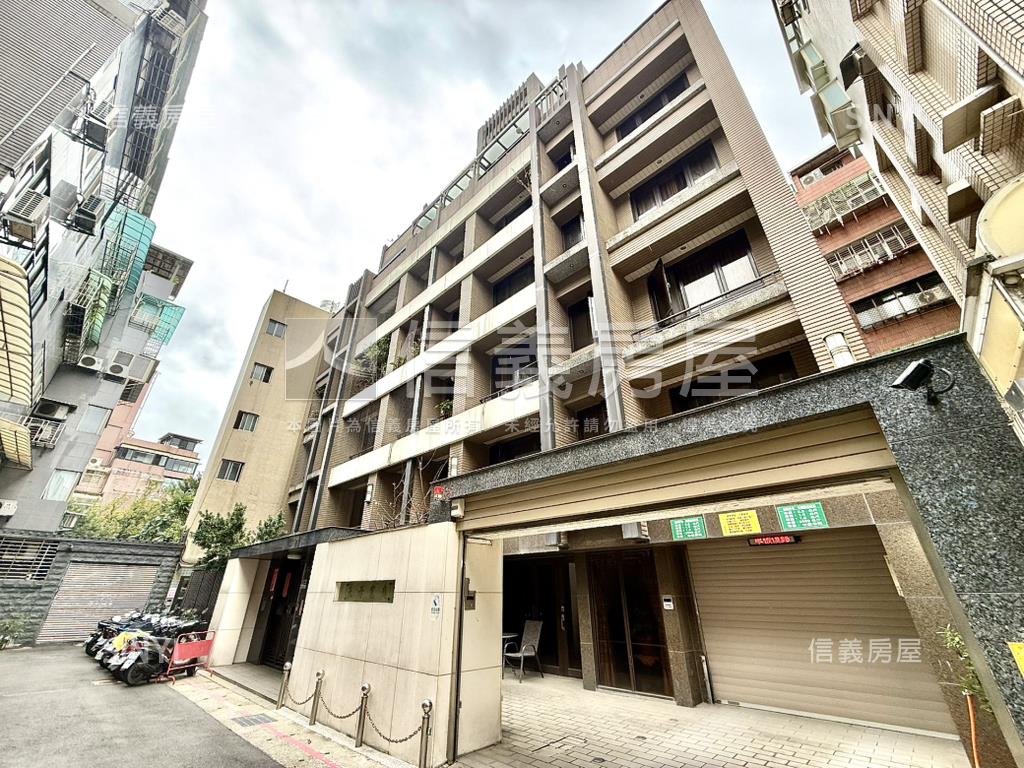 誠售榮華簡約３房＋車位房屋室內格局與周邊環境