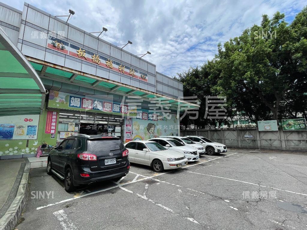 朝陽市場面寬大店面房屋室內格局與周邊環境