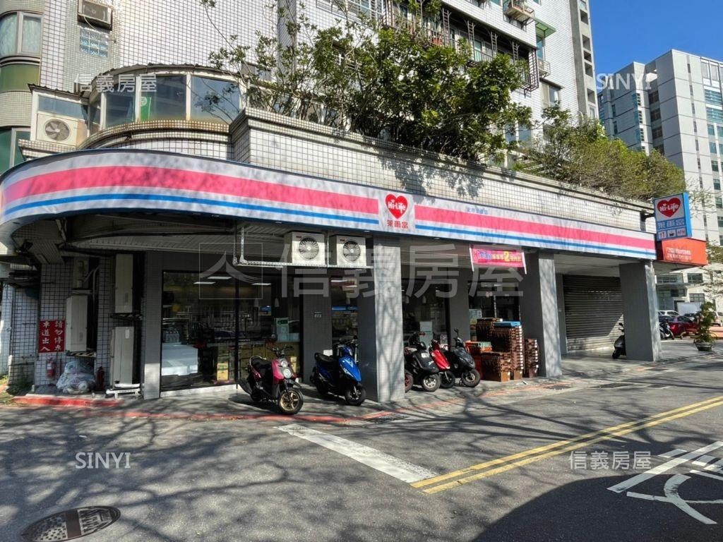 店長主推電梯三房車位房屋室內格局與周邊環境