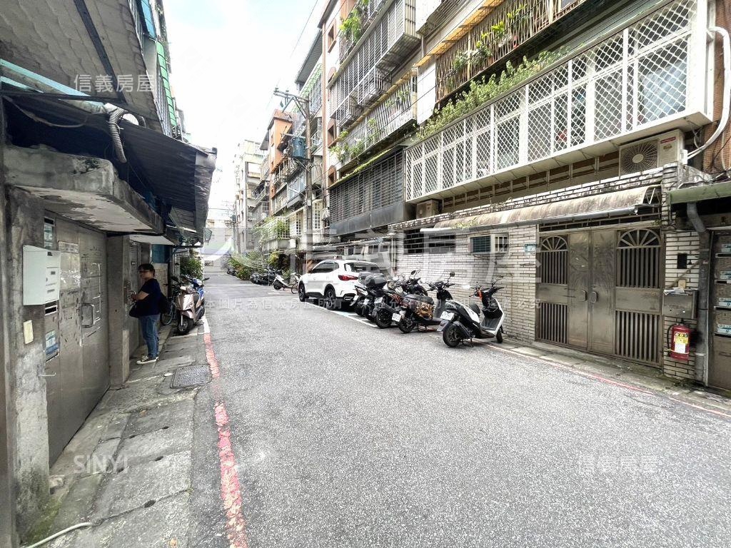 成功低總小資成家美屋房屋室內格局與周邊環境