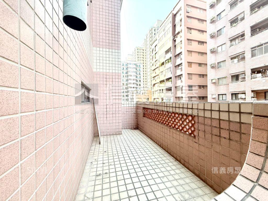 河堤天鵝湖五房平車房屋室內格局與周邊環境