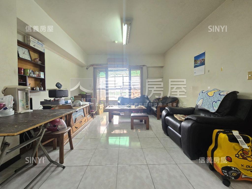 自強不息三房兩衛邊間房屋室內格局與周邊環境