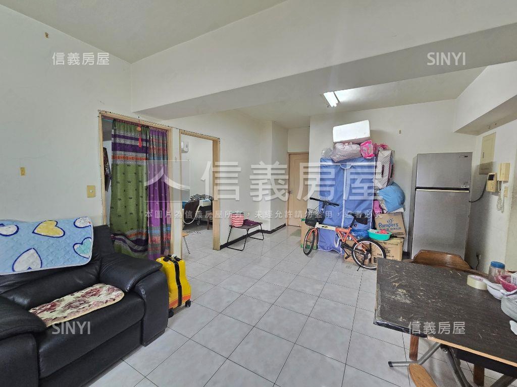 自強不息三房兩衛邊間房屋室內格局與周邊環境