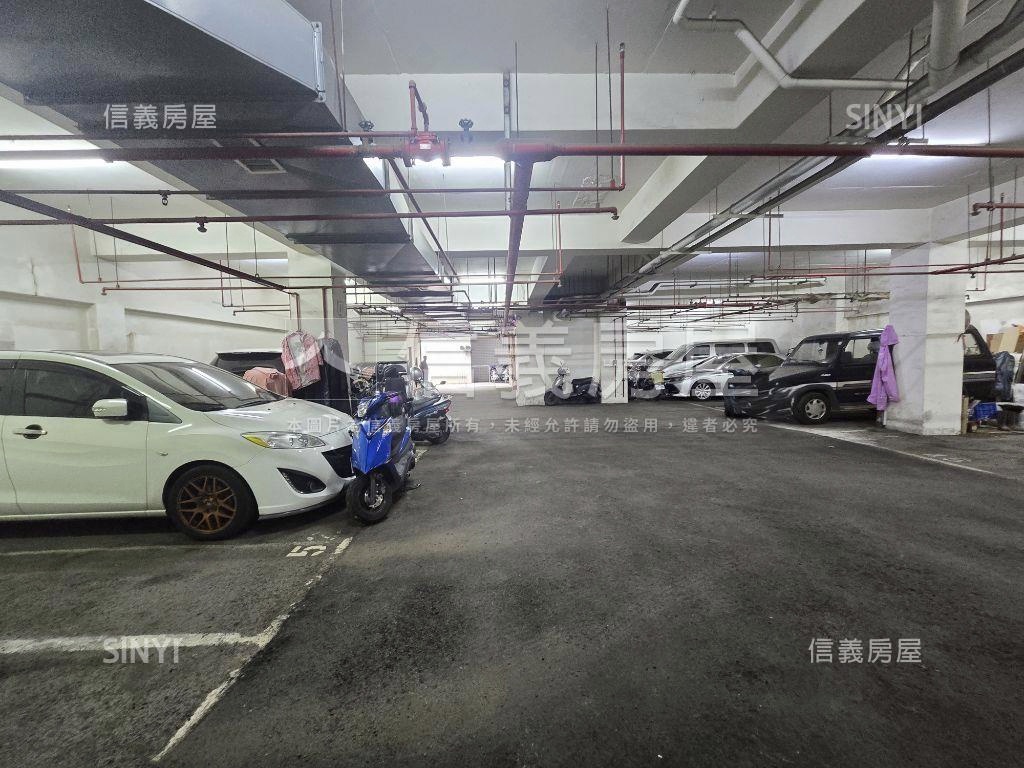 自強不息三房兩衛邊間房屋室內格局與周邊環境