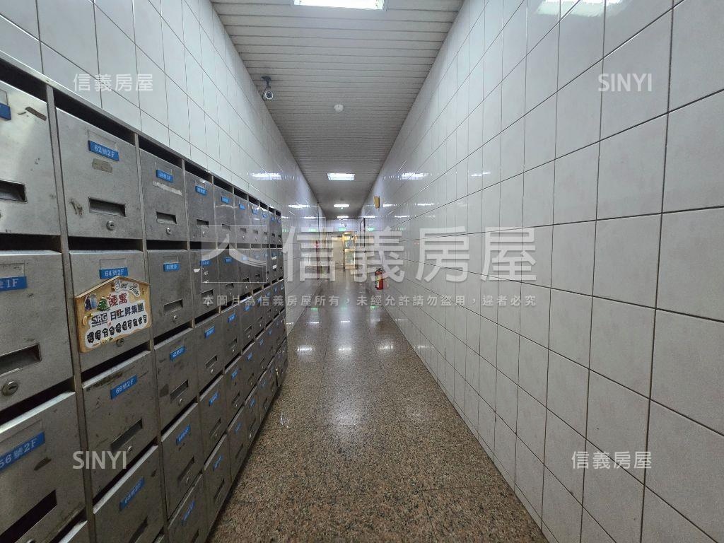 自強不息三房兩衛邊間房屋室內格局與周邊環境