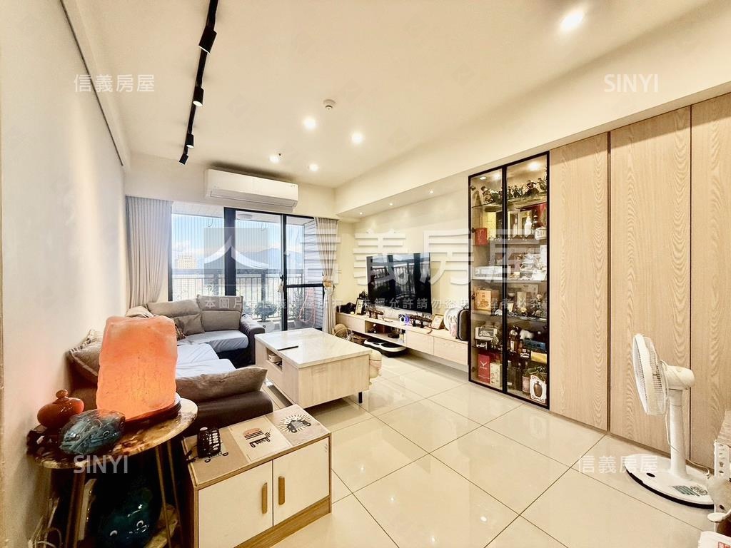 專任春城台北港高樓三房房屋室內格局與周邊環境