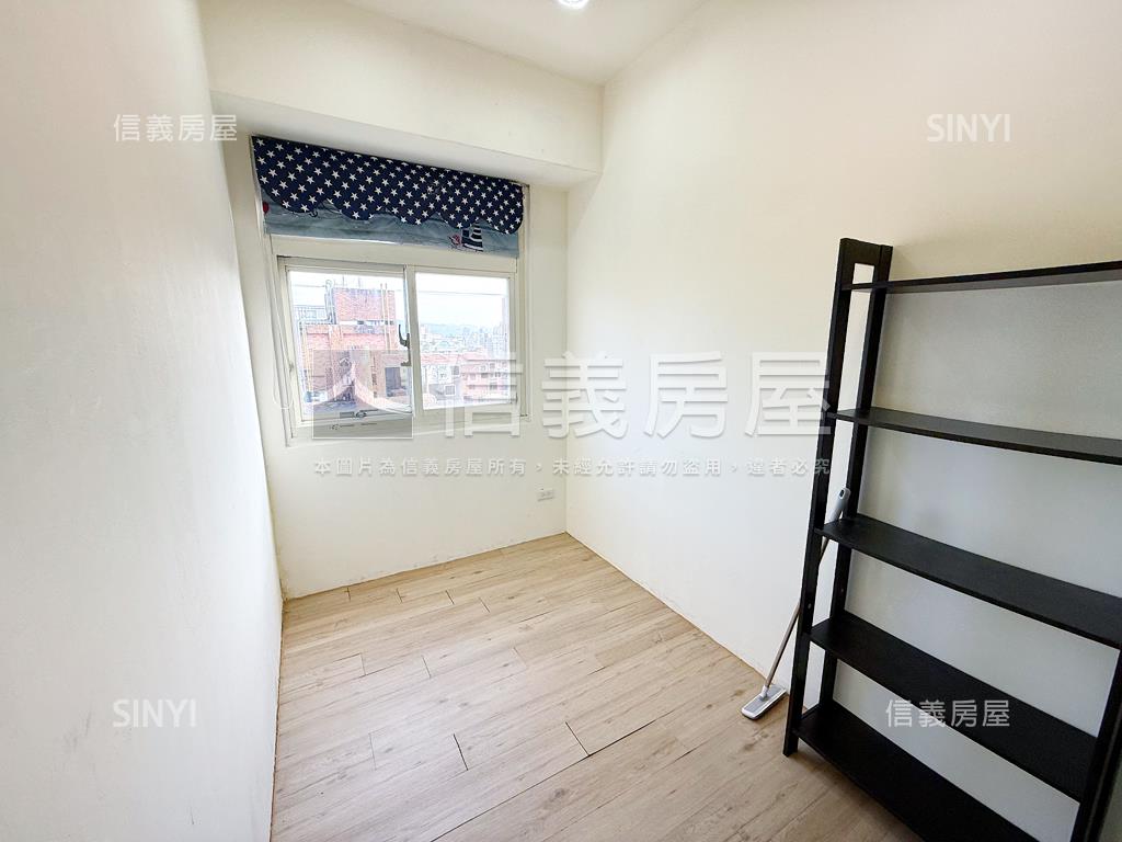 中和站童話高樓三房房屋室內格局與周邊環境