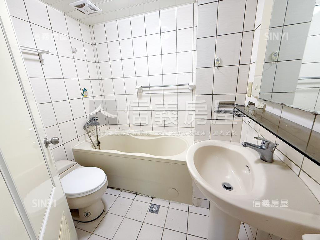 中和站童話高樓三房房屋室內格局與周邊環境