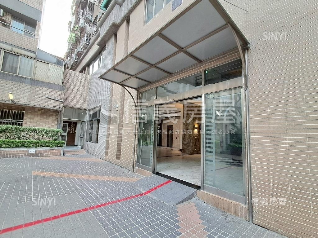 近公園優質自住置產美套房房屋室內格局與周邊環境