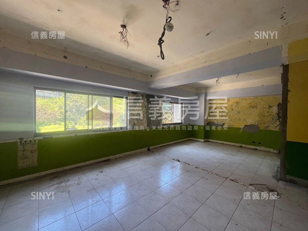國寶方正面公園房屋室內格局與周邊環境