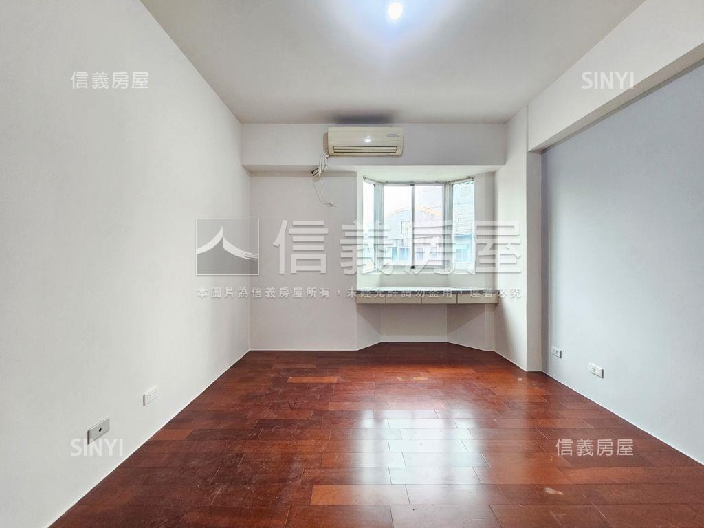 近交流道高樓採光三房車位房屋室內格局與周邊環境