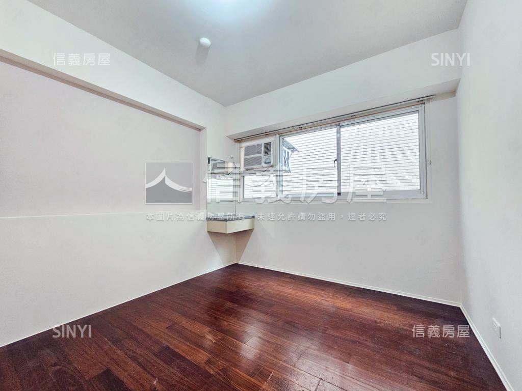 近交流道高樓採光三房車位房屋室內格局與周邊環境