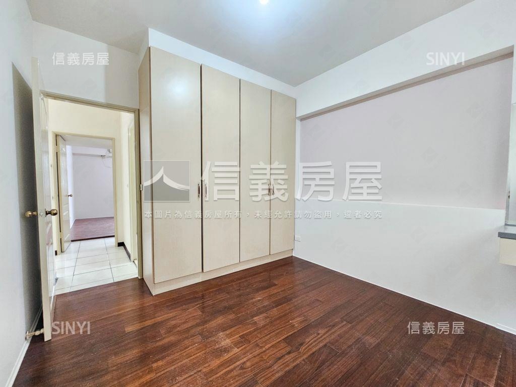 近交流道高樓採光三房車位房屋室內格局與周邊環境