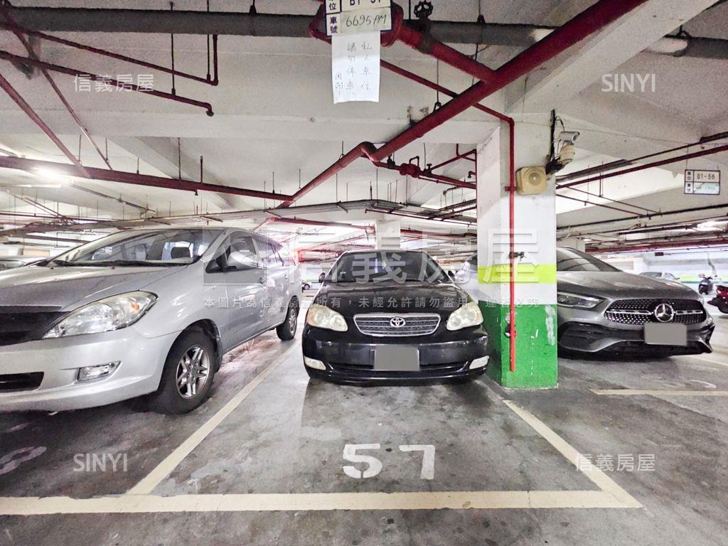 近交流道高樓採光三房車位房屋室內格局與周邊環境