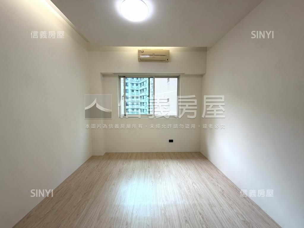 歐洲之旅三房車位房屋室內格局與周邊環境