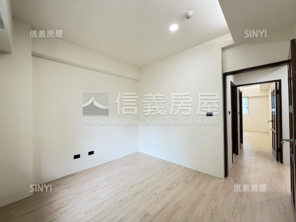 歐洲之旅三房車位房屋室內格局與周邊環境